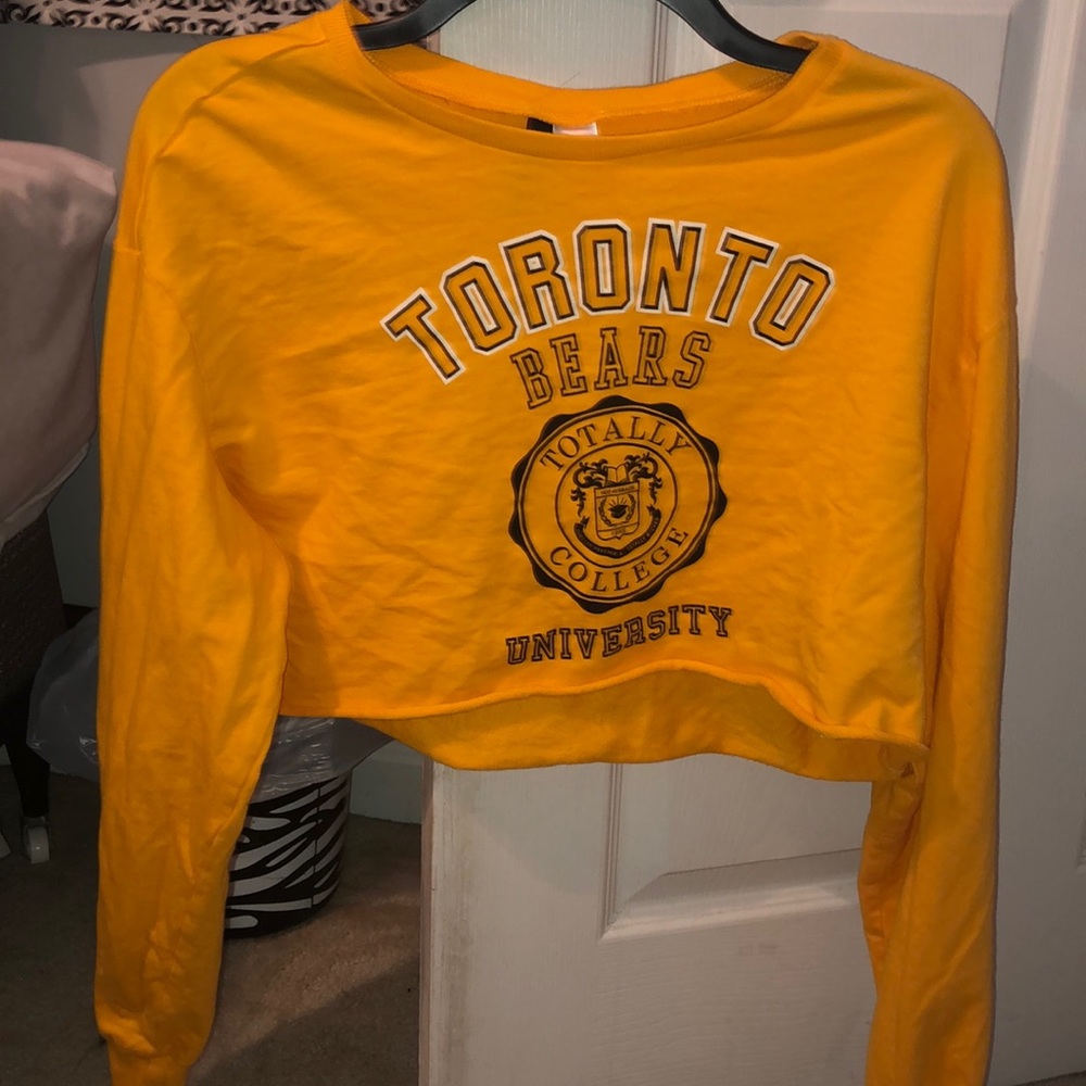 H&M college cropped sweatshirt